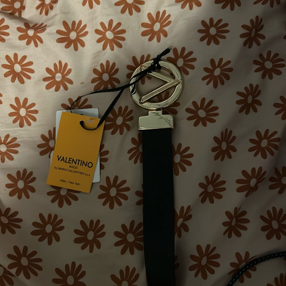 Brand new never worn size small Valentino belt